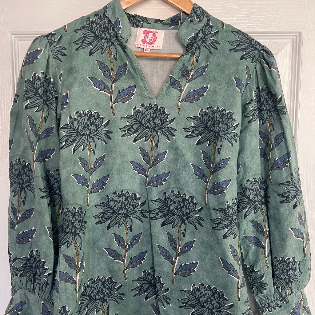Victoria Dunn Block Print Blouse In Xs